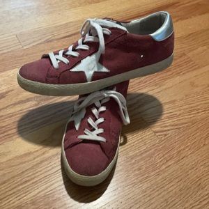 Red Suede Superstar Golden Goose size 40